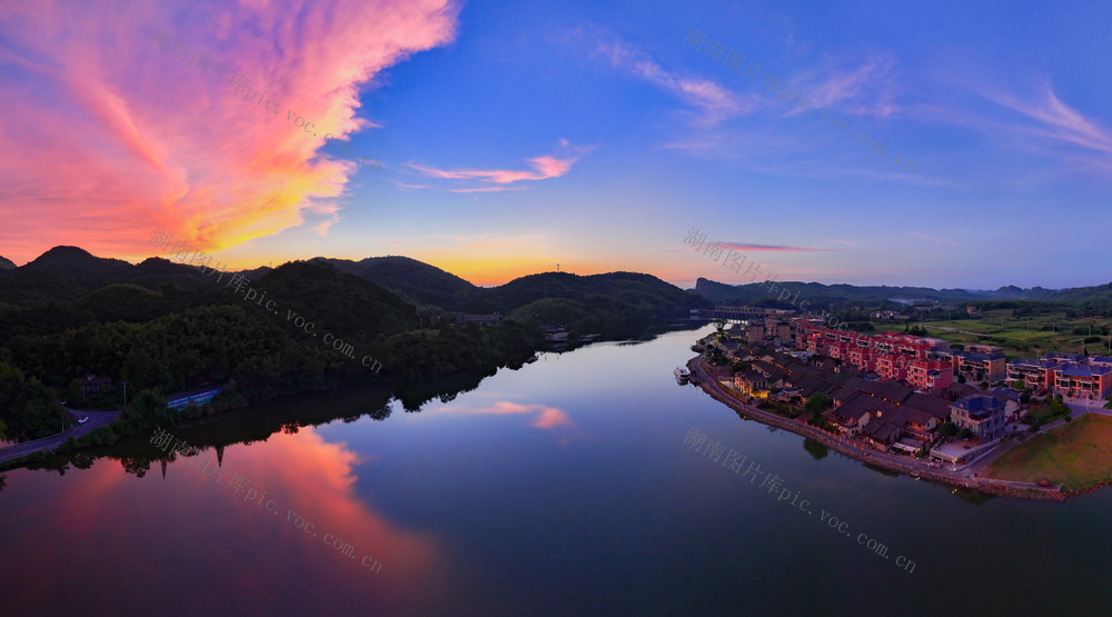 郴州  苏仙区  飞天山国家地质公园  翠江  瓦窑坪  晚霞  新农村  山水画卷 