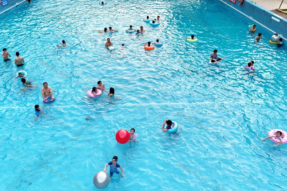 度假  避暑  夏日  清凉 戏水
