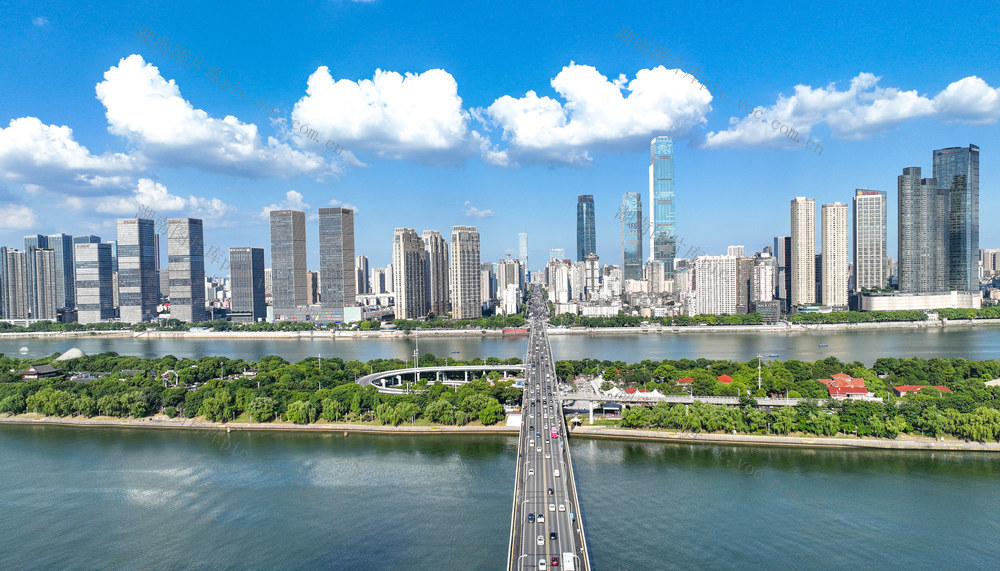 长沙蓝  星城 蓝天白云