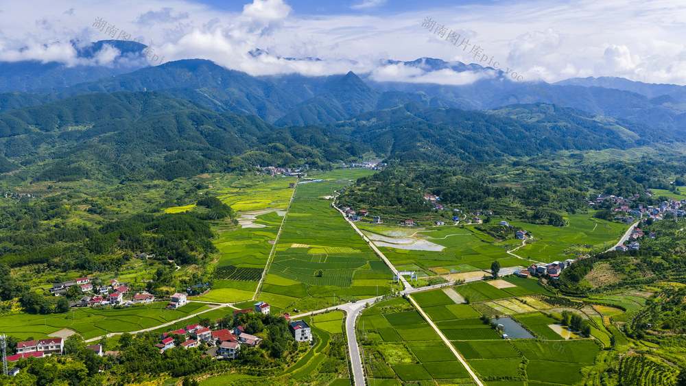 麻阳西晃山   青山绿水  