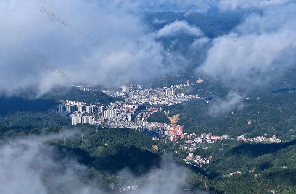湖南桂东  县城 云端秘境 佛光 山水画