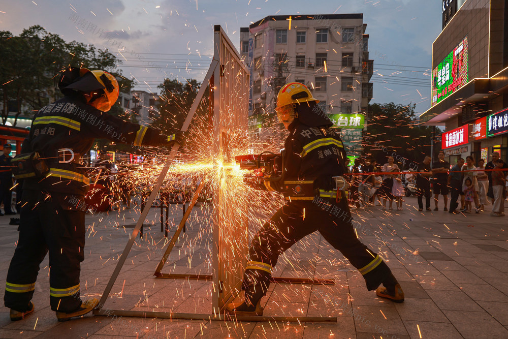 消防   救援  宣传  培训  夜市   活动  市民   