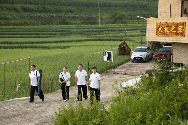 旅游 特色民宿