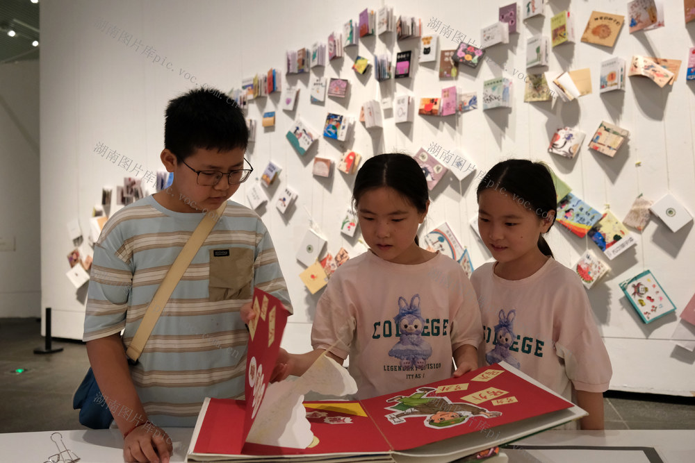 美术馆暑期人气旺