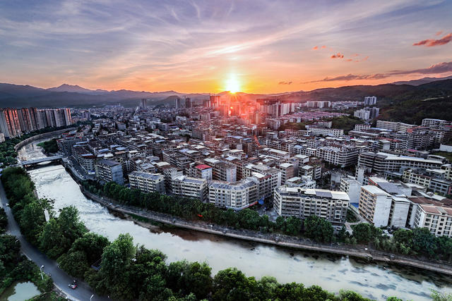 夕照临武更妖娆