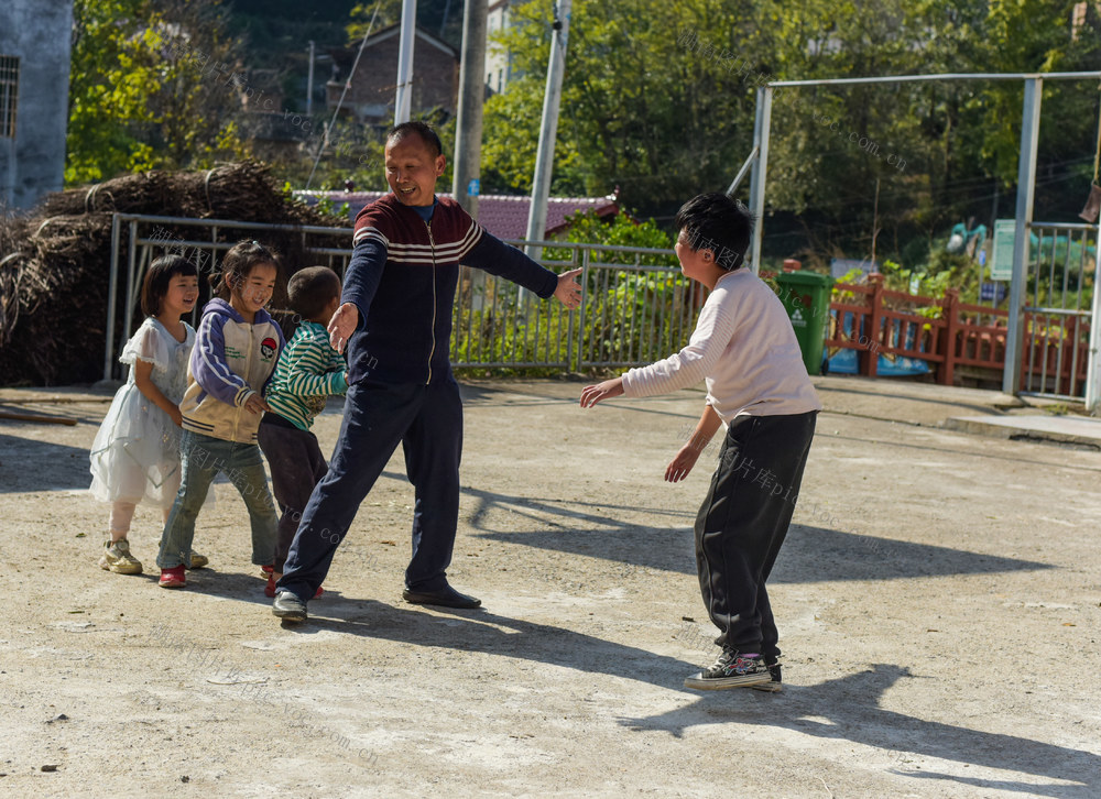 乡村  教师  特殊  学生  爱