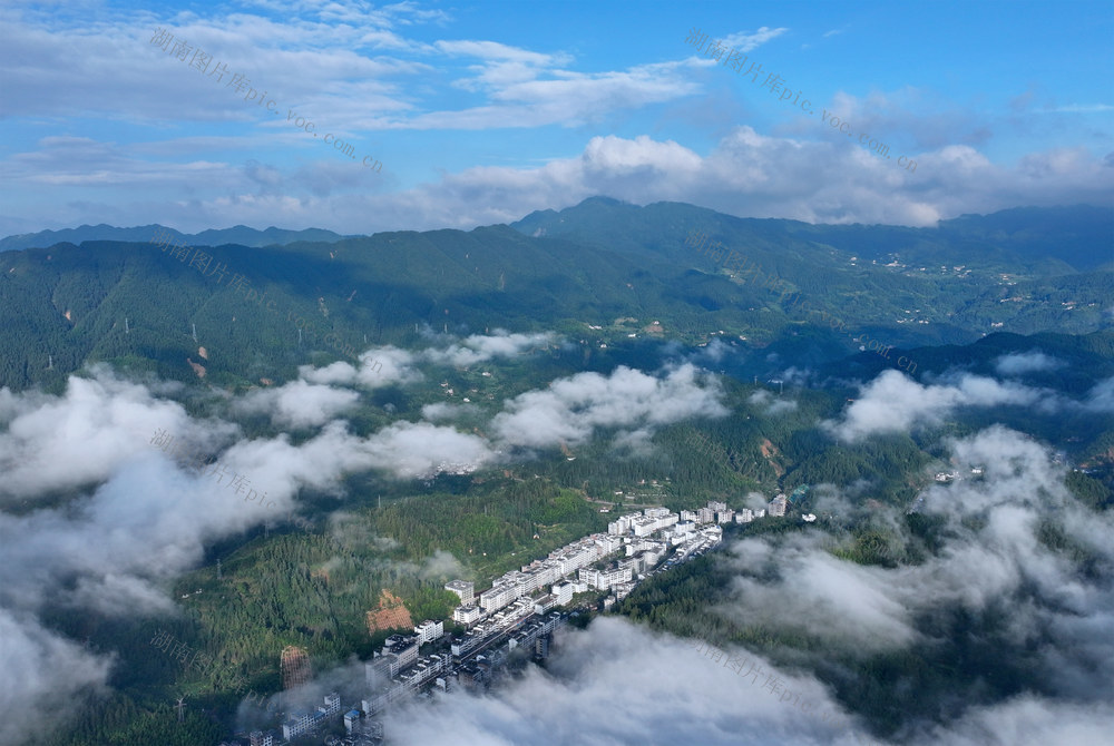 湖南桂东 生态社区 画 罗霄社区