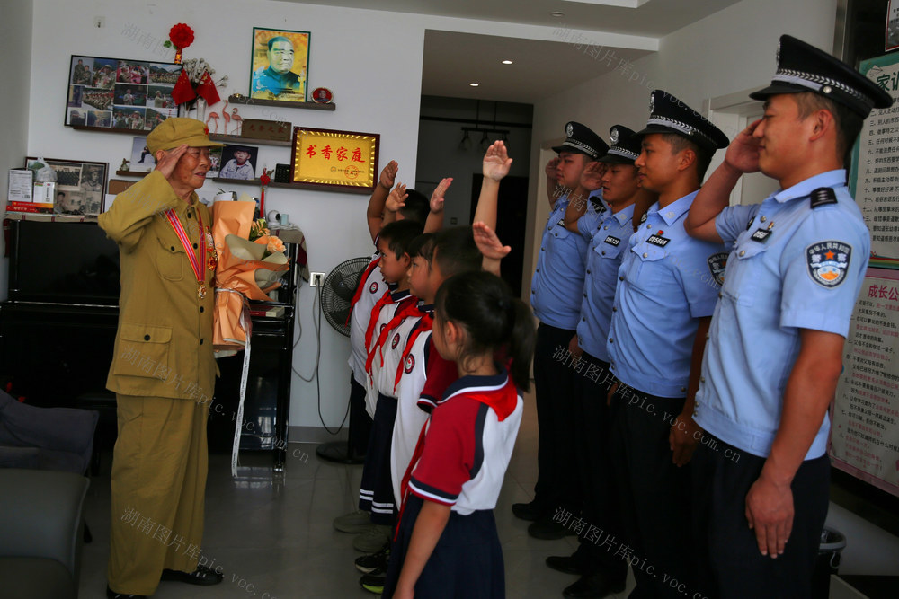 95岁抗美援朝老兵讲述昨天的战斗