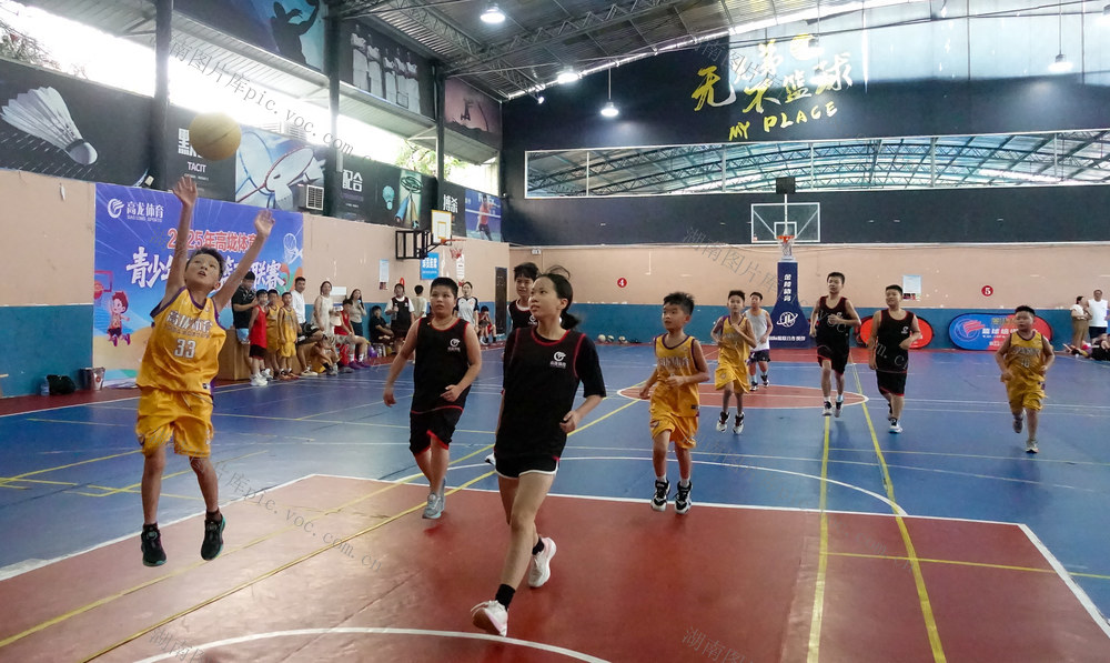 与“篮”相伴   燃动暑期