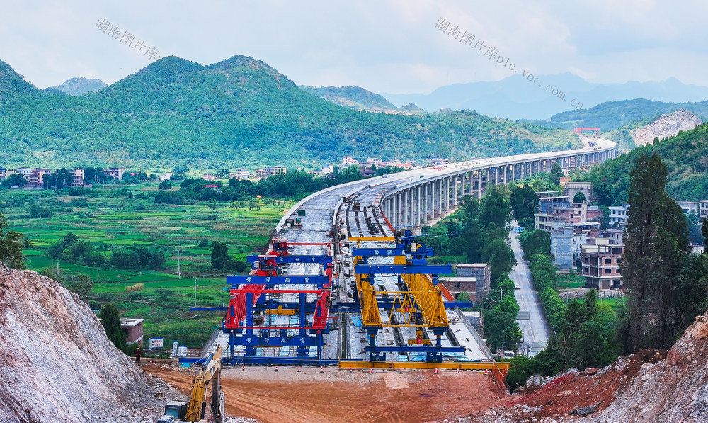 桂新高速  特大桥  公路  建设  施工