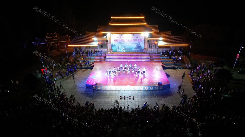 牙屯堡镇 周周乐