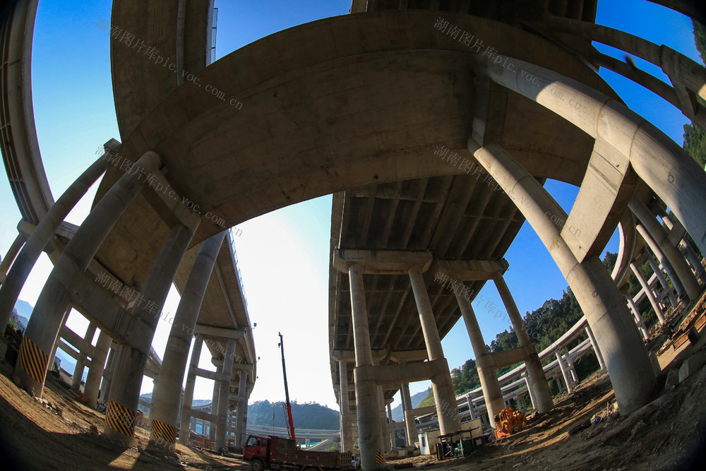 桑植，龙山，高速公路，建设，冲刺