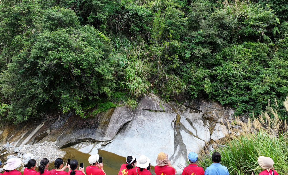 湖南桂东 水渍  丽人沐溪 东水溪