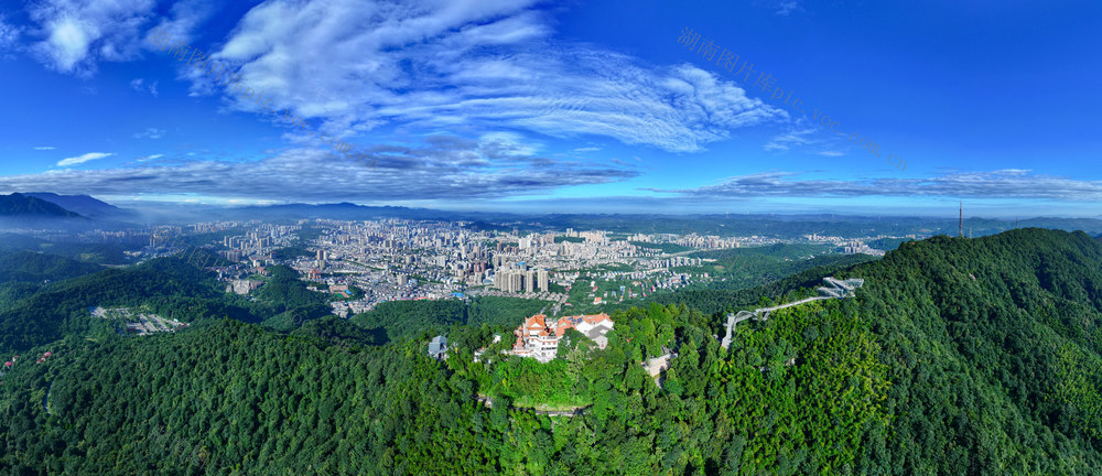 航拍  湖南  郴州  无人机  苏仙岭  俯瞰    绿水青山  郴州市  绿水青山就是金山银山  生态文明  生态环境 