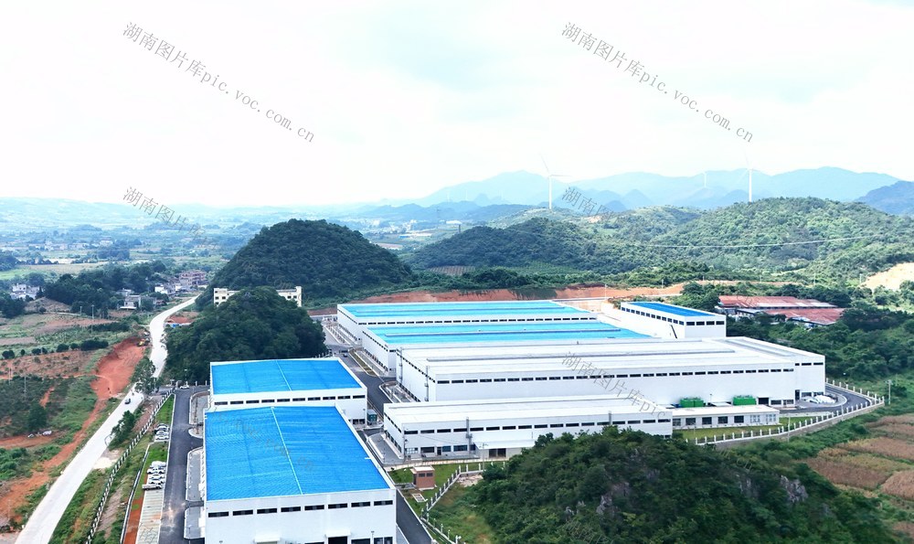   筑巢引凤   产业集聚  