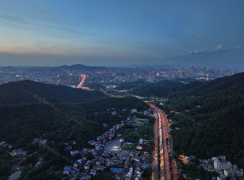 环线 岳麓山西大门