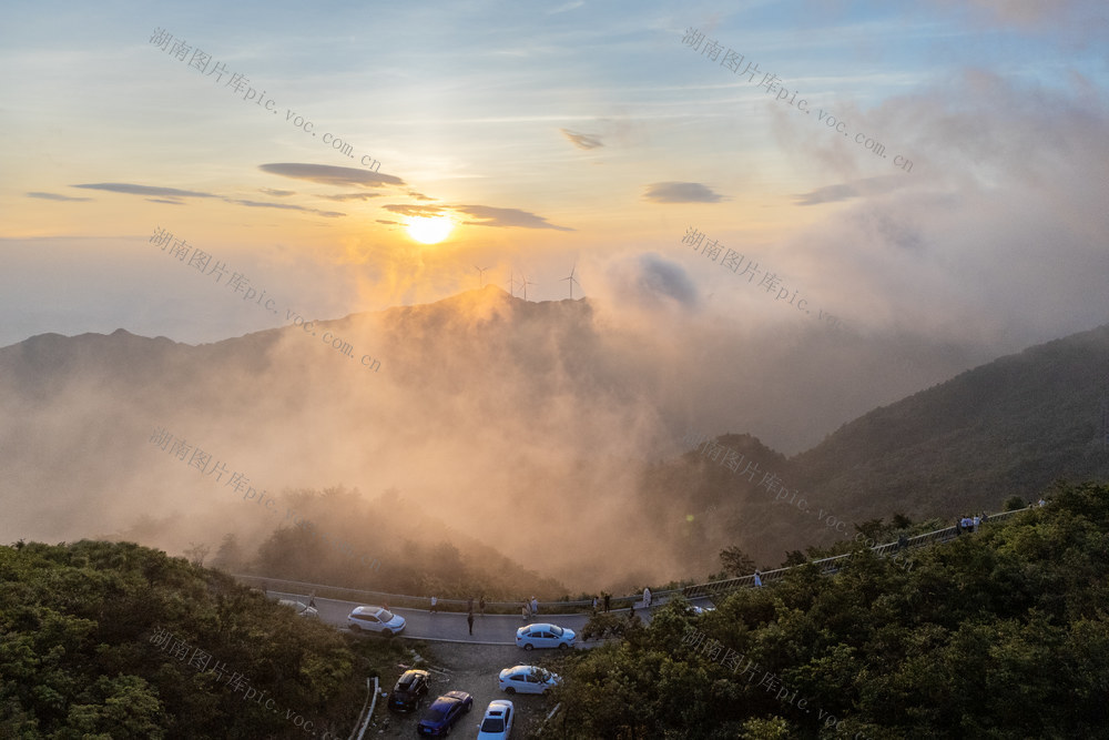 娄底 龙山国家森林公园 清凉 游客  避暑