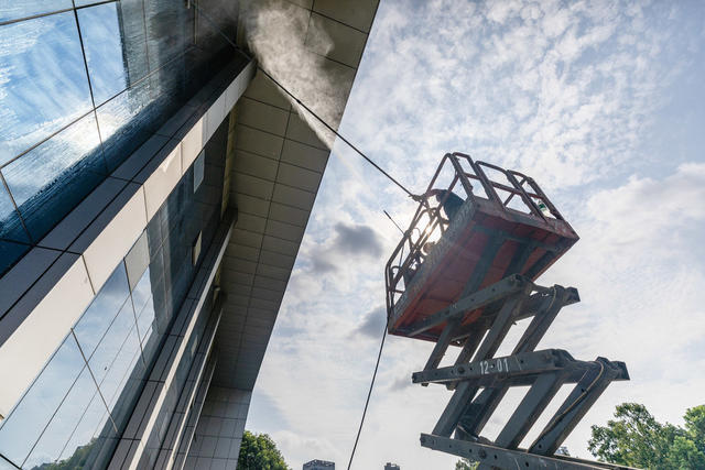 高温 烈日 玻璃