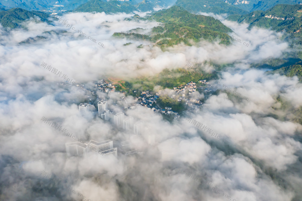 云雾  乡村  吉首  山峰