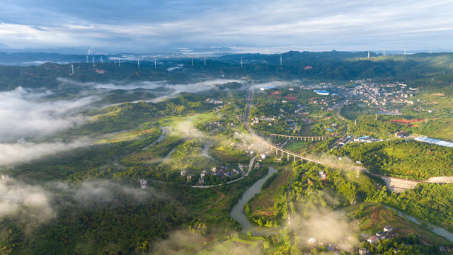 晨雾  秋日风光 航拍视角 云海 