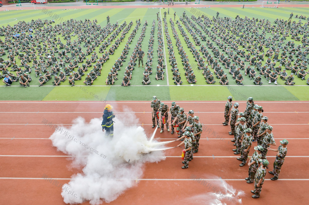 消防 安全 开学 军训 校园 新生 实操 培训 演练 自防自救能力
