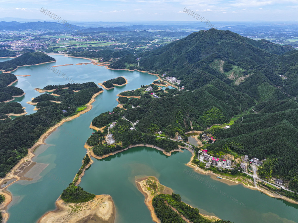 美丽乡村  绿水青山  水资源  碧水蓝天  湿地  河流