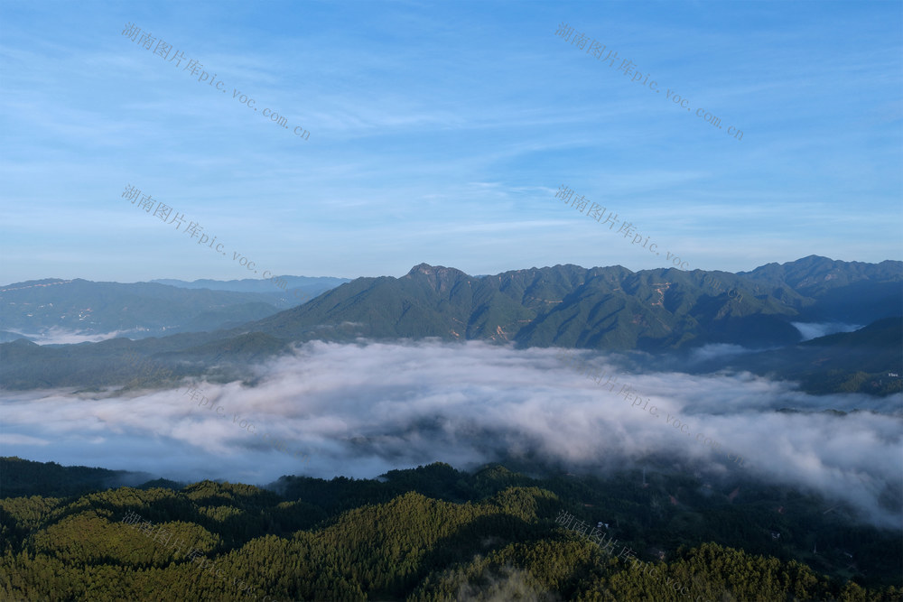 湖南桂东 林 “长江” 流云 “海”浪