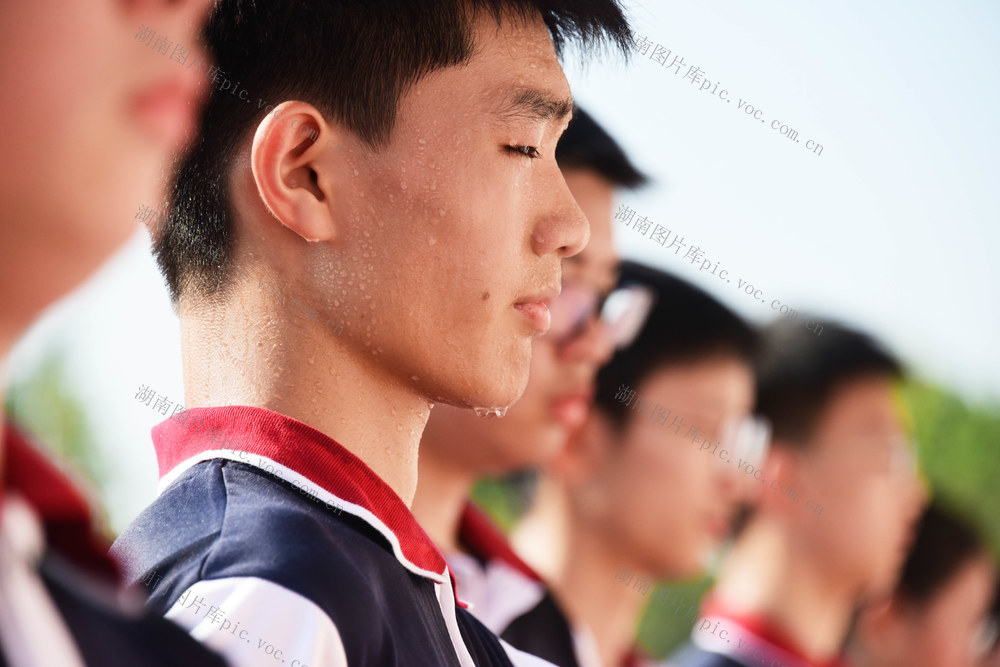 教育  高中  高一  军训