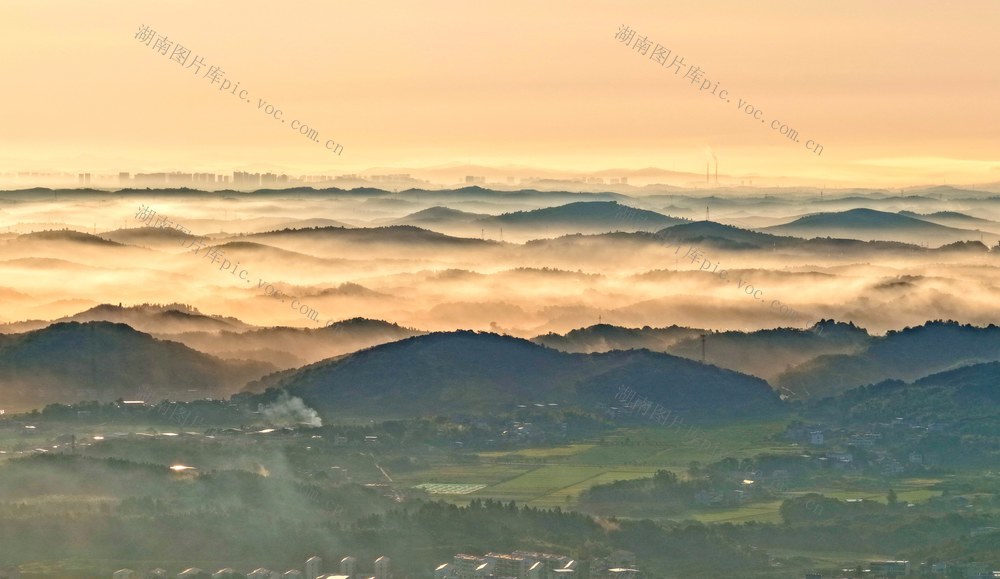 湖南  常宁  城郊  晨雾
