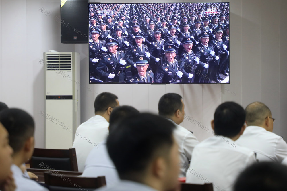 消防集体收看 纪念抗日战争胜利80周年大会 直播盛况