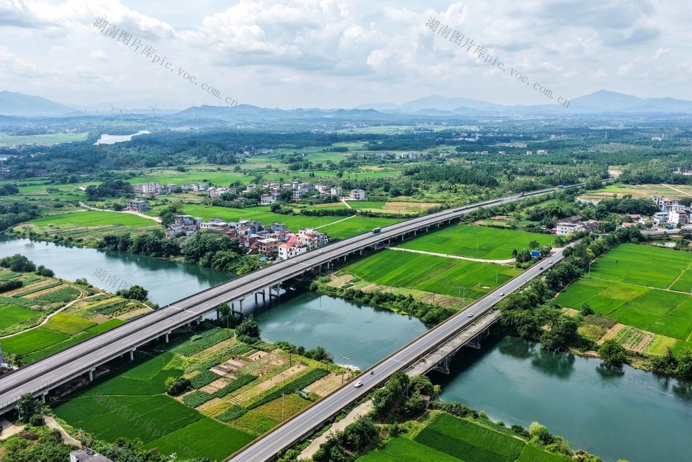 湖南道县：路畅景美促振兴
