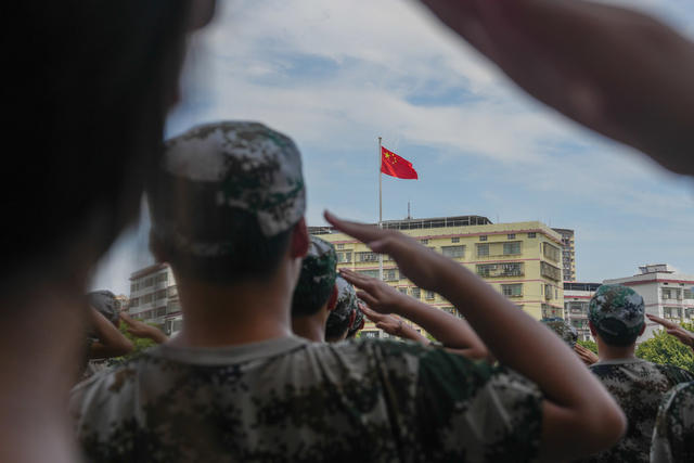 衡阳技师学院  军训  迷彩