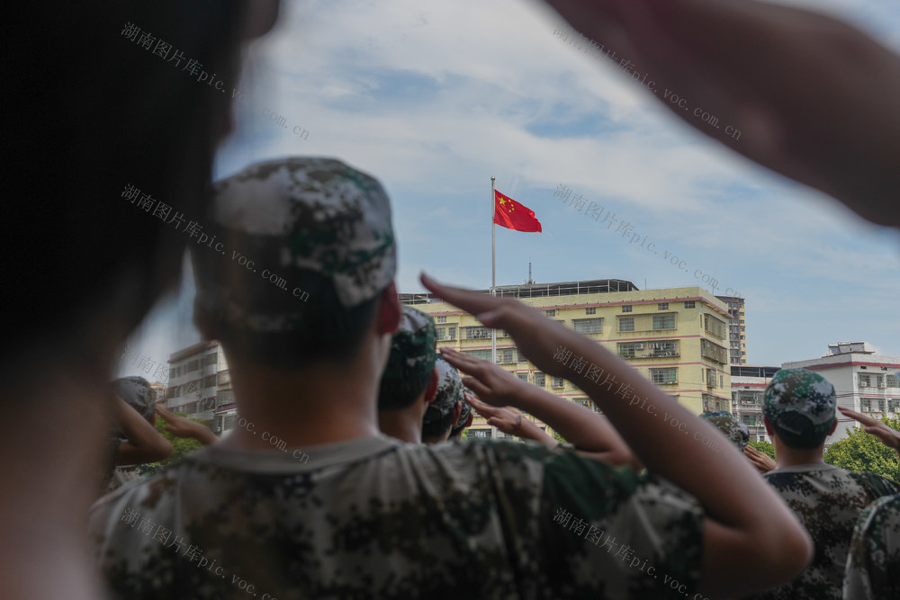 衡阳技师学院  军训  迷彩