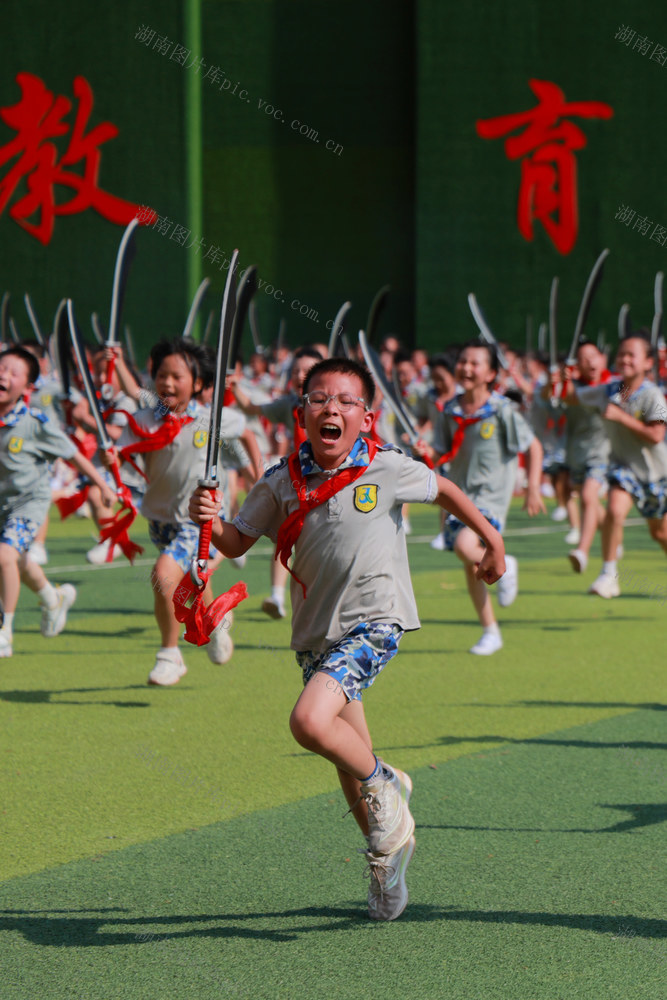 军训 抗战精神 致敬先烈 国防教育