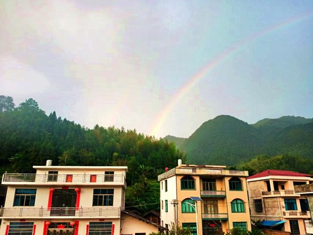 彩虹 深冲  奇观