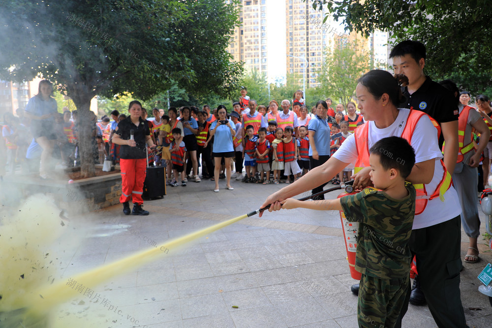 亲子  消防  灭火  演练  安全