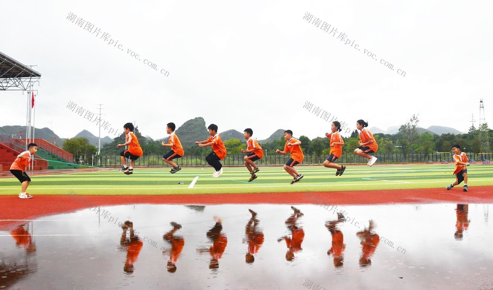 快乐课间  健康成长