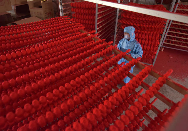 国庆  中秋  节日经济   农民增收  工业经济  就业  红灯笼  节日氛围