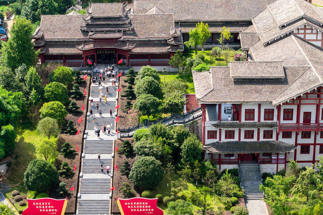 红色 红色文化 通道转兵纪念馆 游客 参观