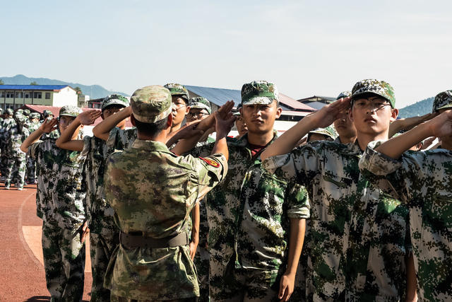 双峰七中 学生军训