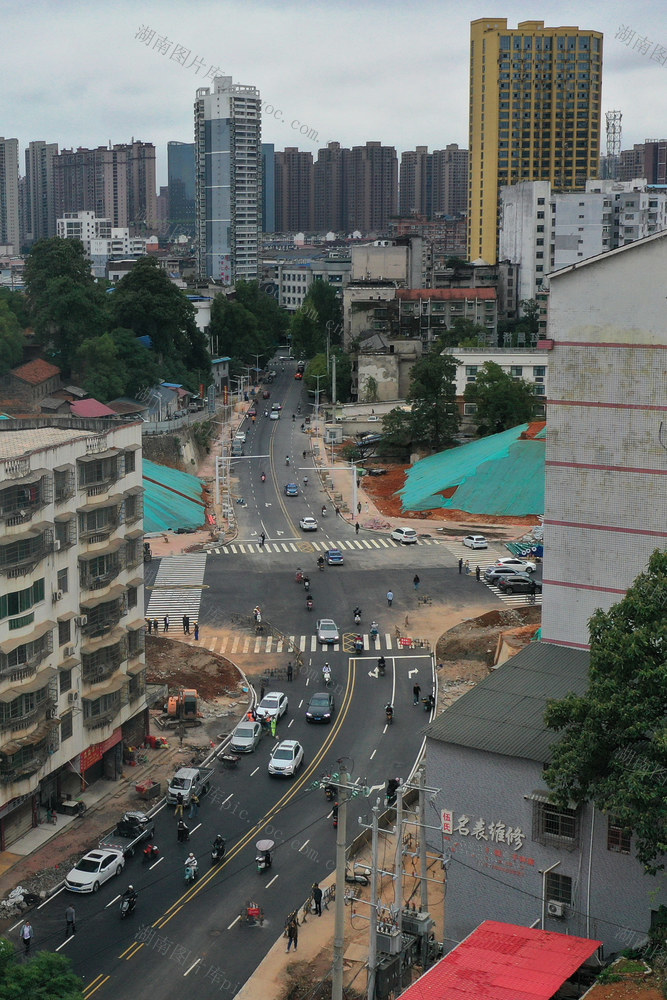 交通痛点 堵点 出行 涵洞