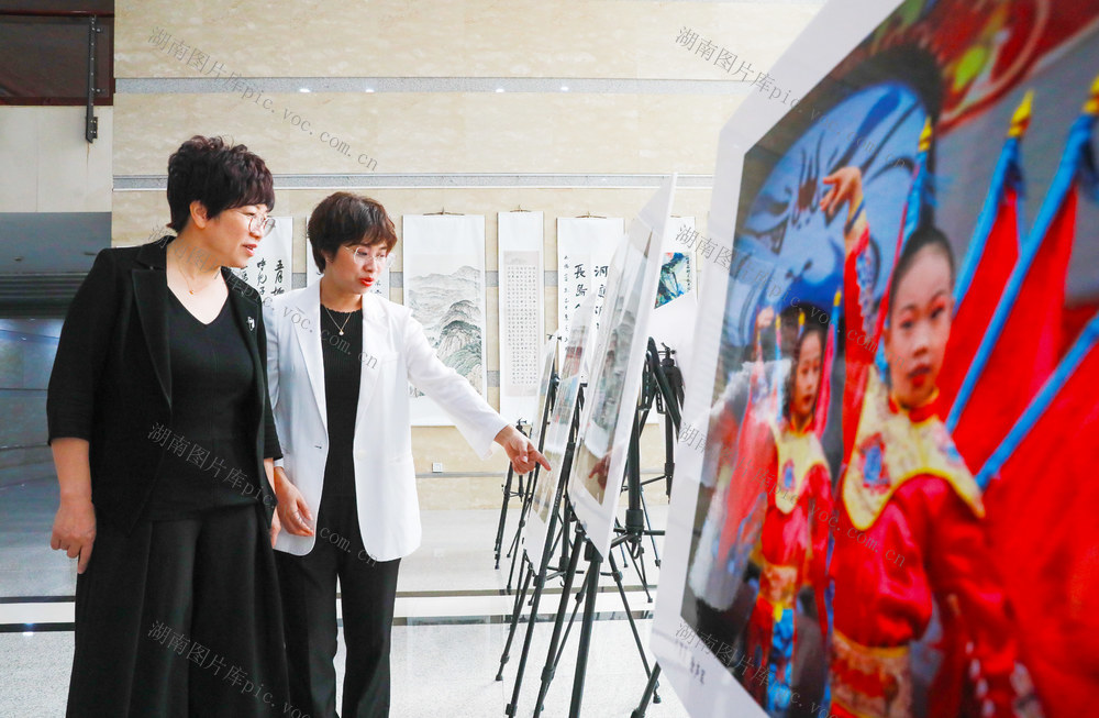 摄影  书法  美术  联展  迎国庆