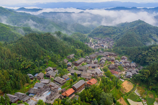 侗寨 鼓楼 建筑 古村 云雾