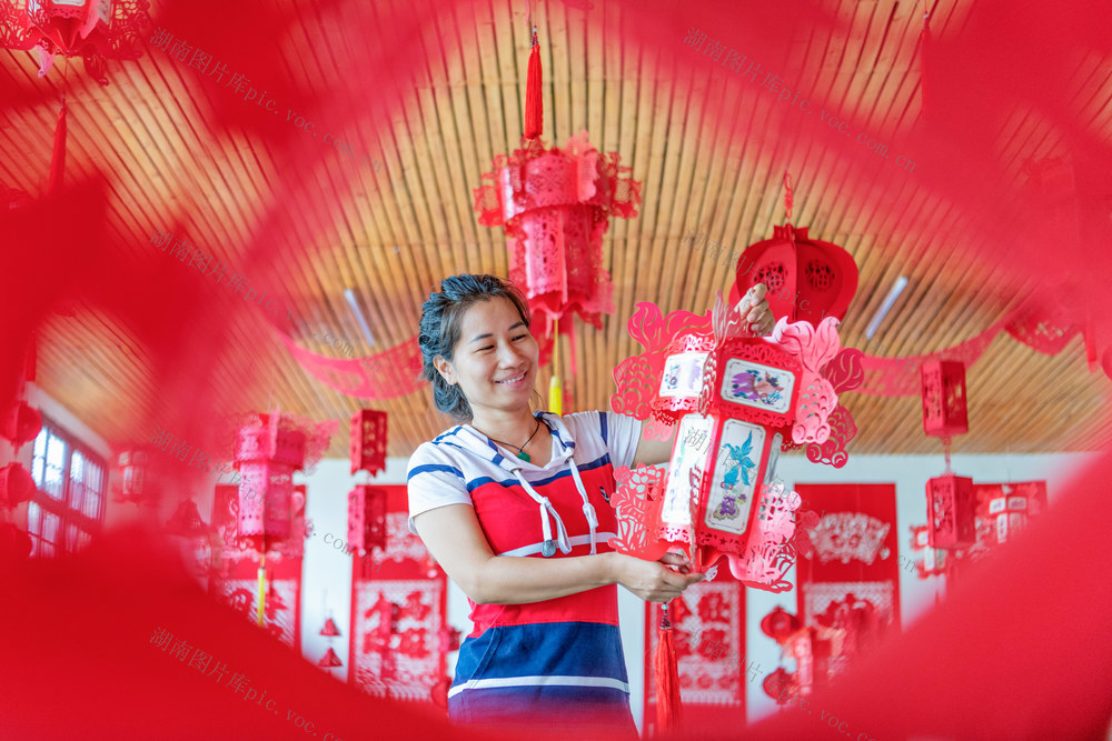 非遗  宫灯  研发  制作  销售  节日  市场