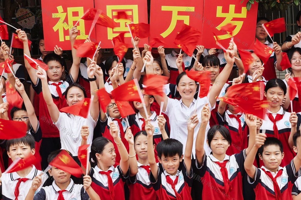 嘉禾：快闪迎国庆 共祝祖国好