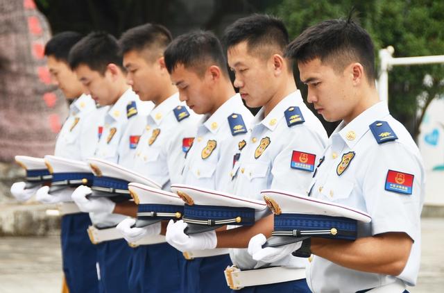 缅怀革命先烈    厚植爱国情怀