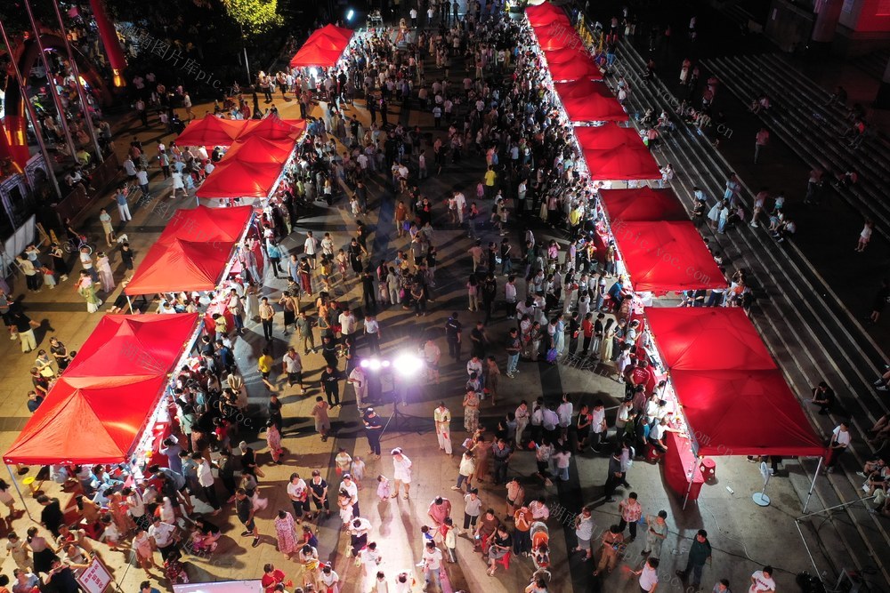 湖南 新田 中医药夜市 感受传统文化魅力