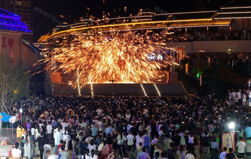 打铁花、非遗、文化、文旅、消费