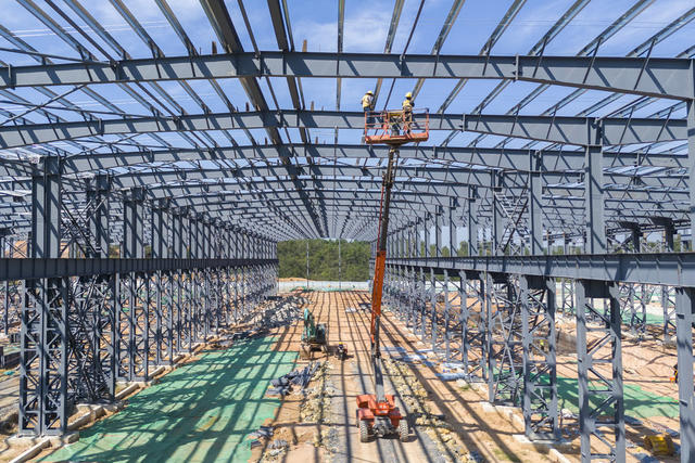 娄底 坚守岗位 保进度 国庆 假期 重点项目 建设