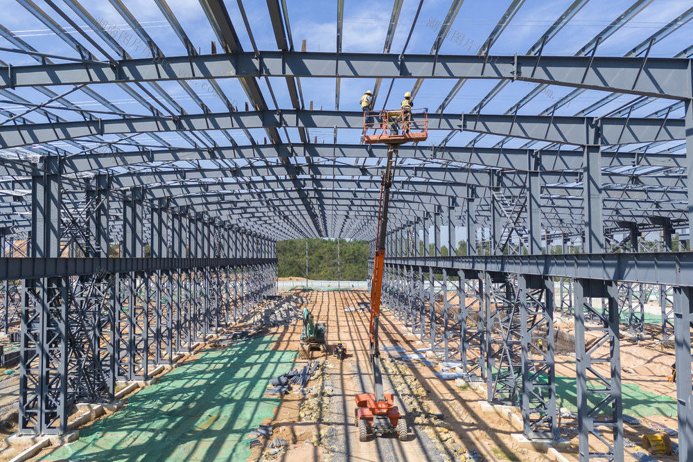 娄底 坚守岗位 保进度 国庆 假期 重点项目 建设